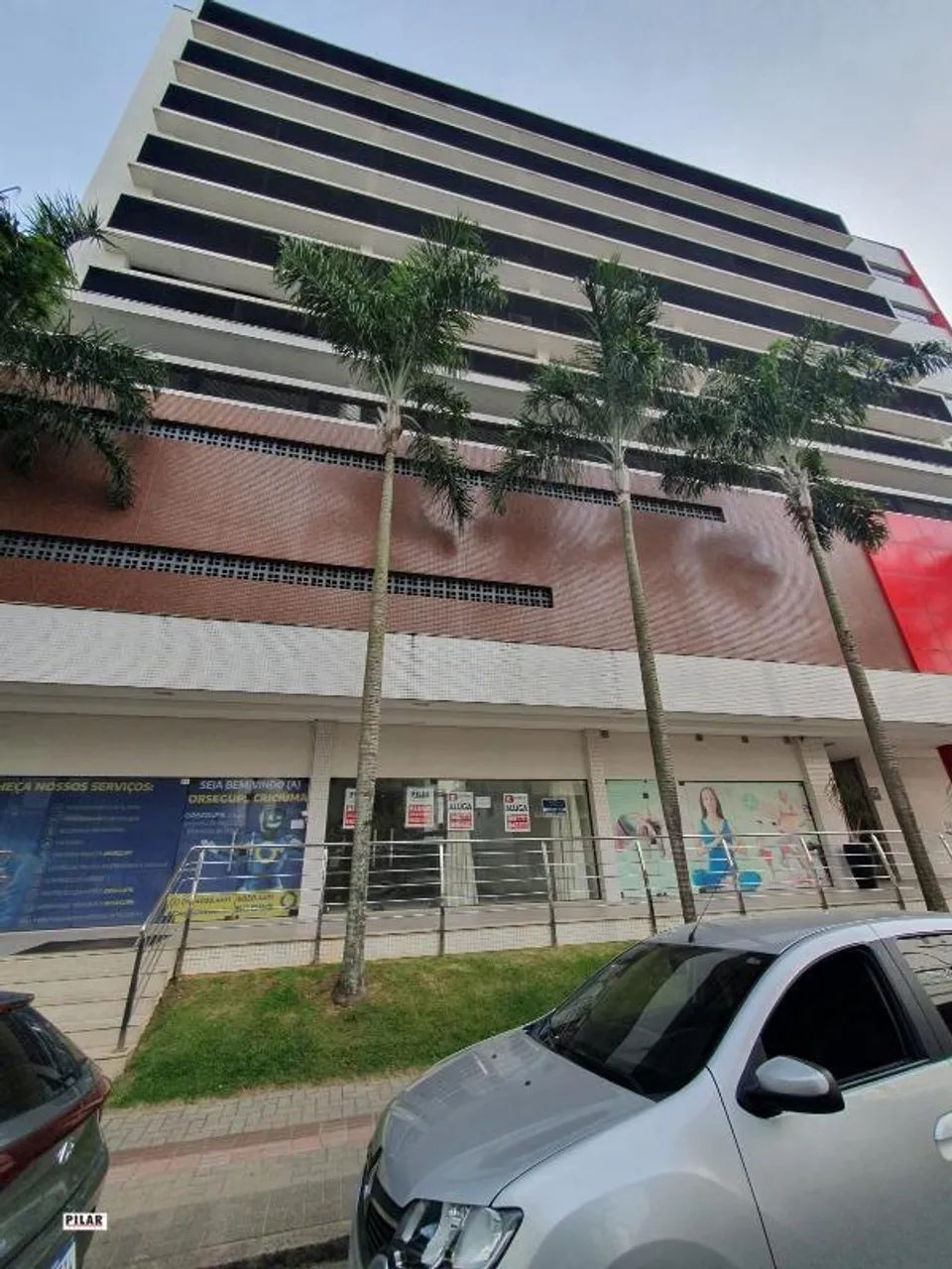 Sala comercial térrea para locação no centro de Criciúma - Foto 2