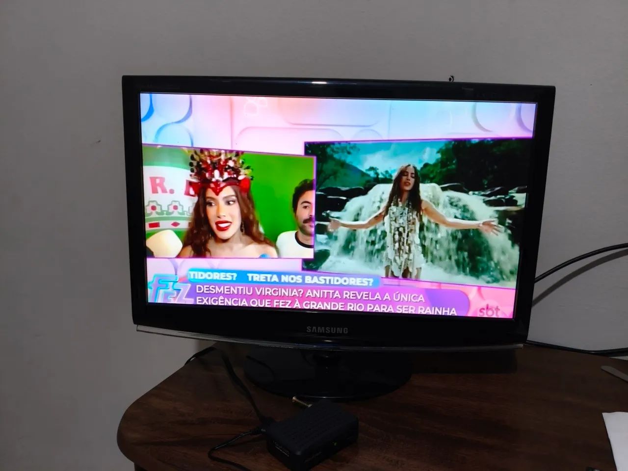 Vendo tv 20 polegadas com conversor digital porém a tv não tem controle mas funciona  - Foto 5