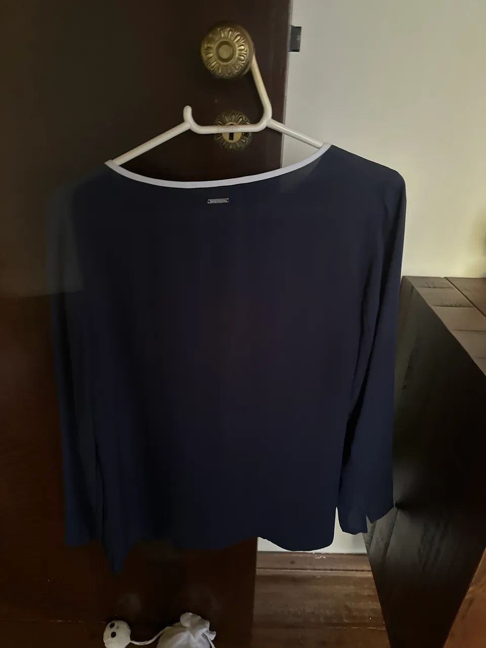 Kit com Duas blusas azul e branca da Náutica PP - Foto 4