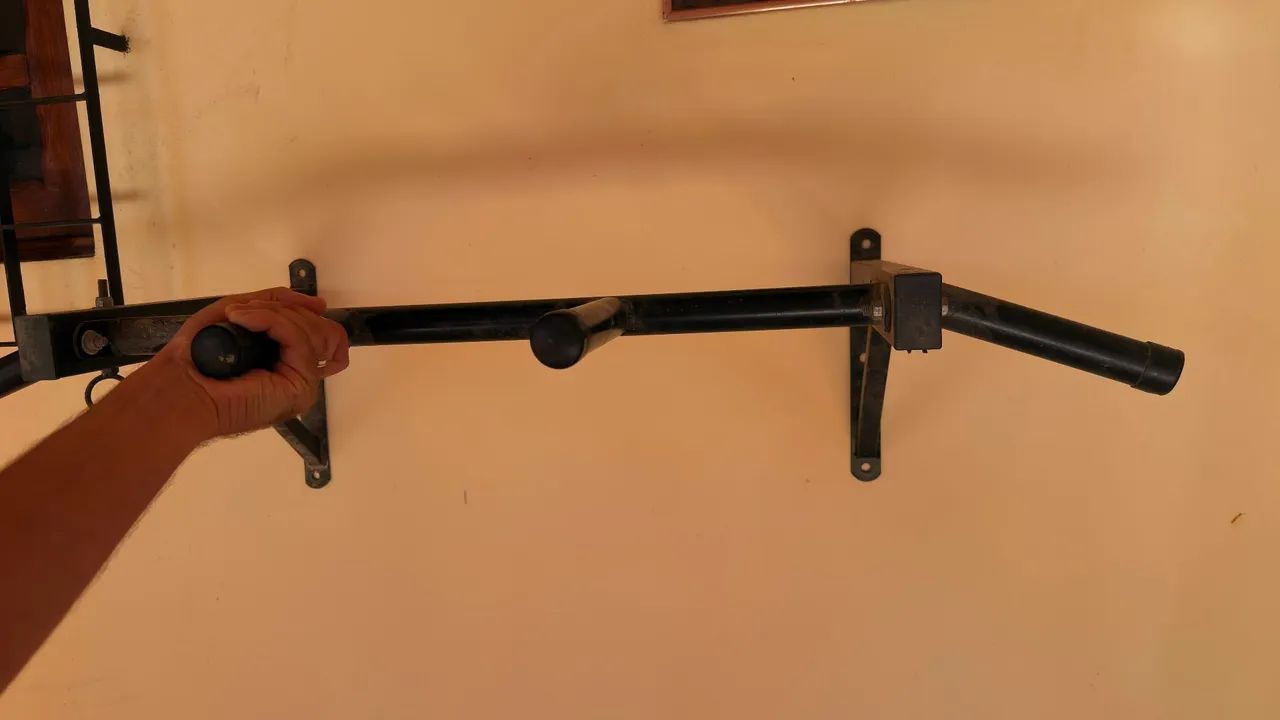 Barra fixa para treino - Foto 2