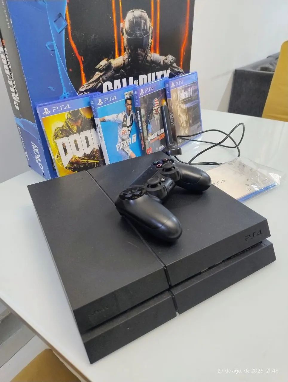 Ps4 com caixa + 4 jogos  - Foto 3