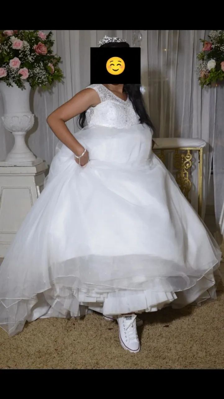 Vestido de Noiva Princesa Branco com Renda - Feito a mão  - Foto 2
