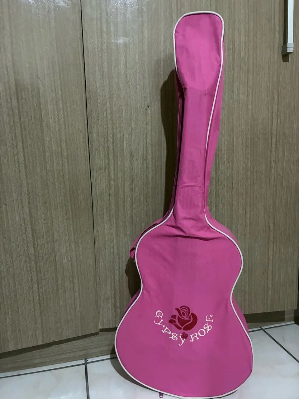 VIOLÃO SEMINOVO À VENDA