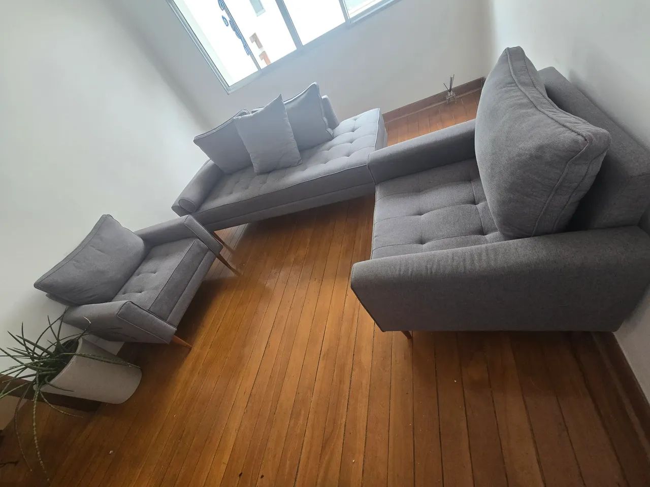 Conjunto de poltronas e divã 