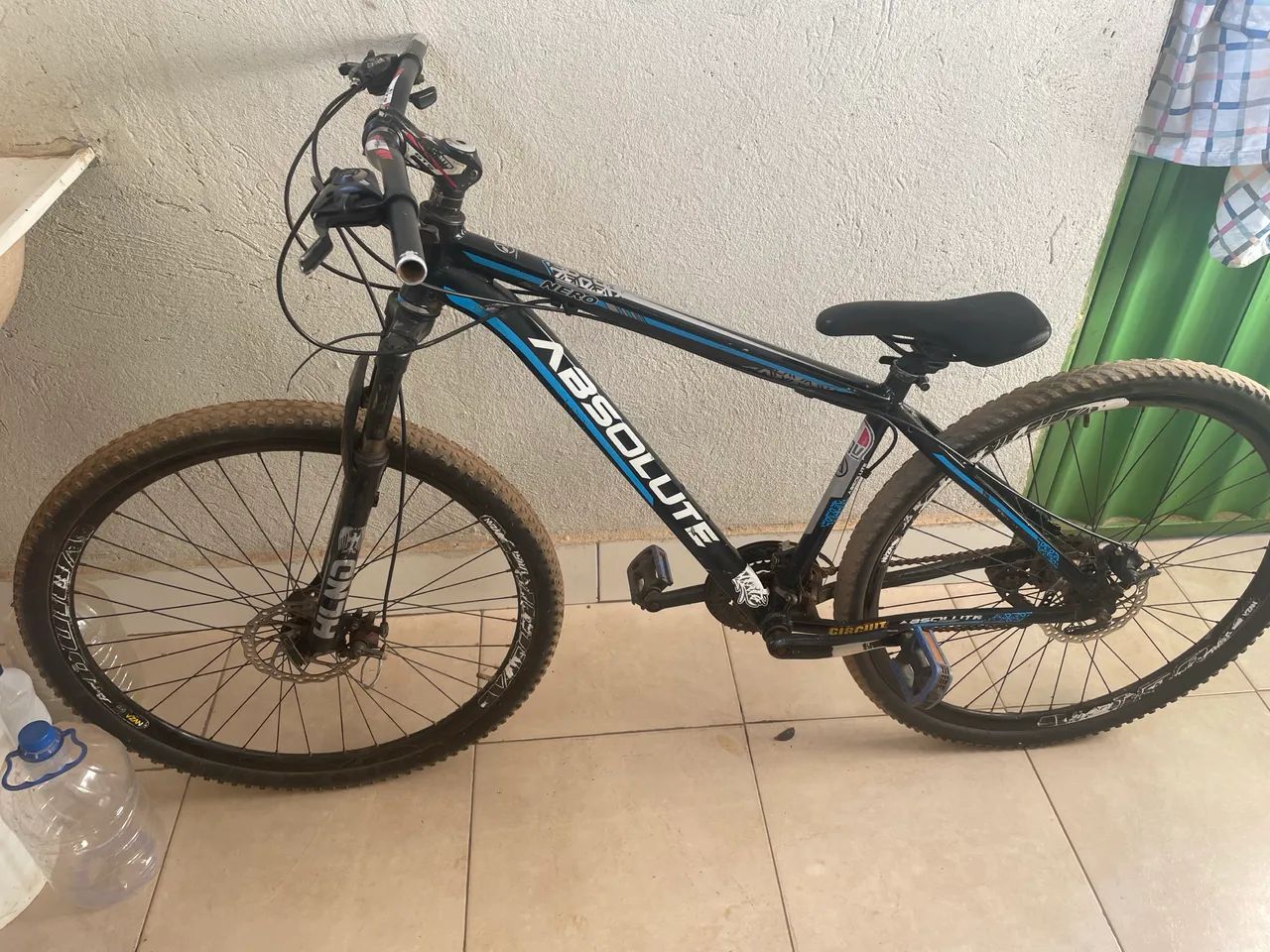 Bicicleta Absolute Nero Aro 29 - Freio a Disco e Câmbio Shimano