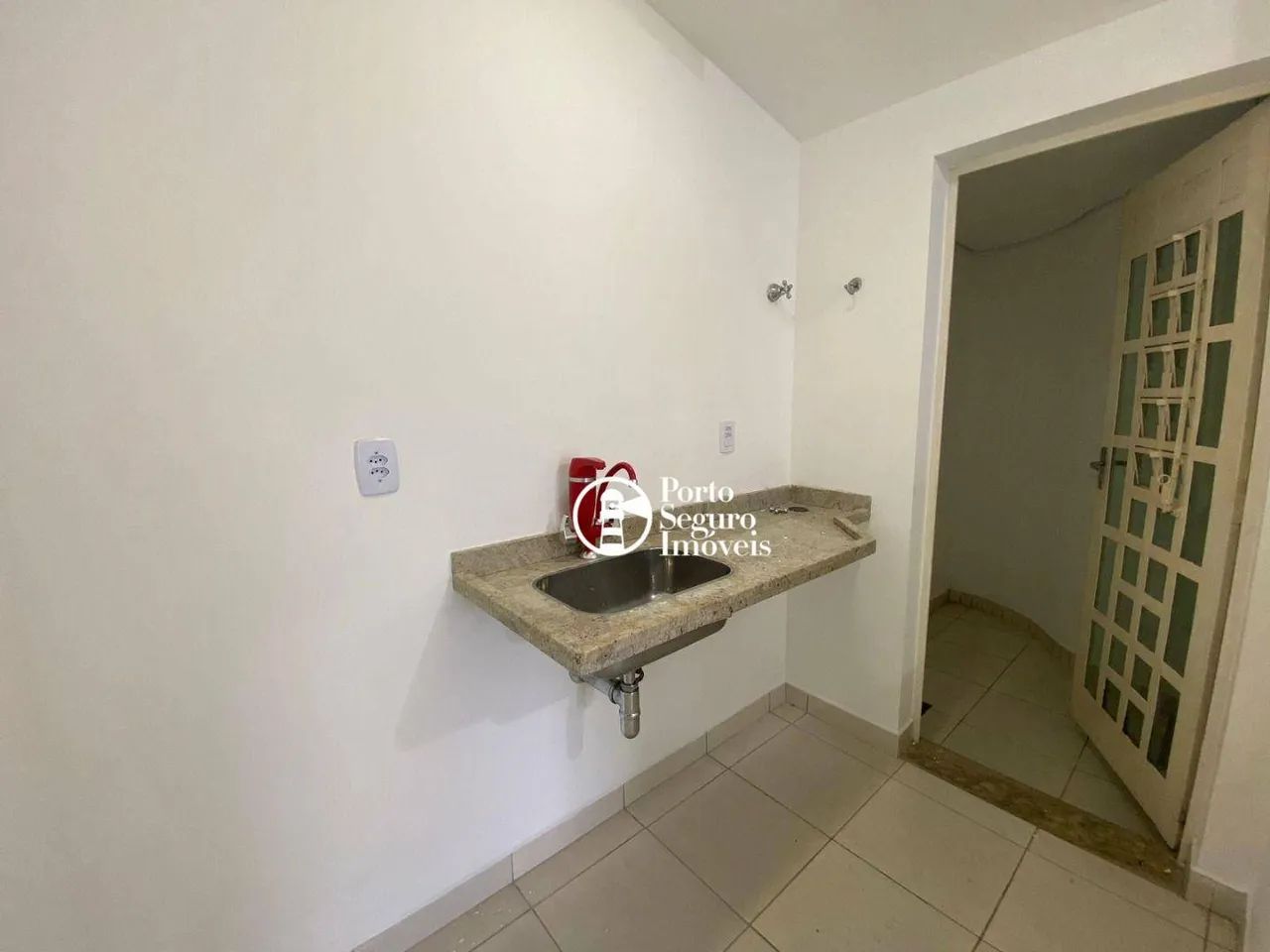 Ótima sala para consultório, próxima a clinica São Lucas. - Foto 3
