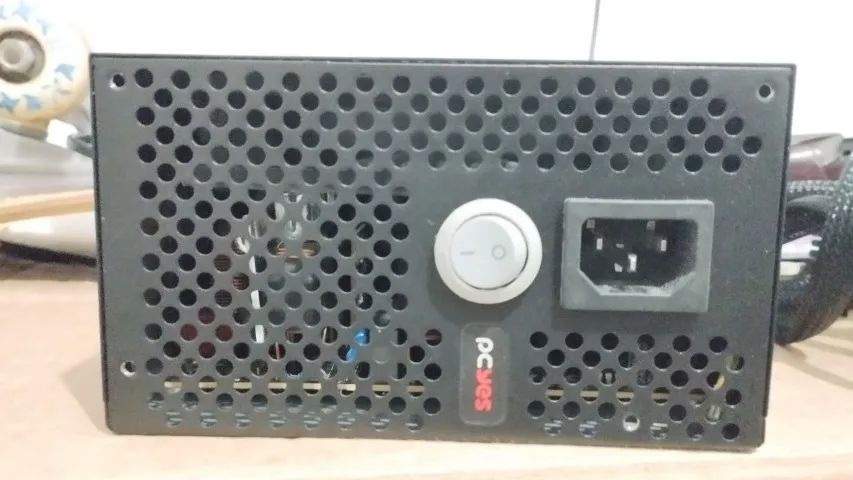 Fonte de Alimentação Gigabyte P450B - Foto 3
