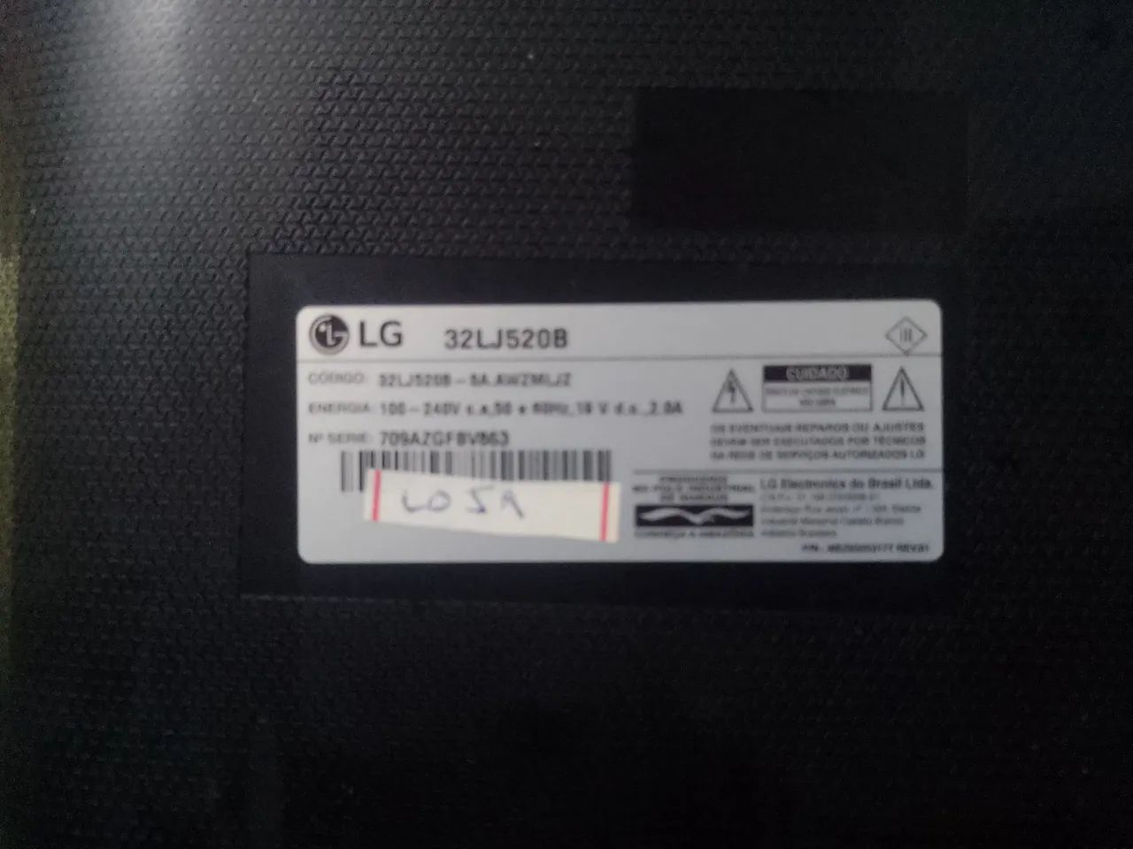 Tv 32 polegadas LG tela rachada  - Foto 2