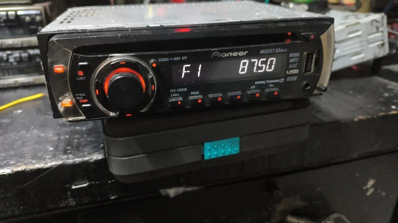 Rádio Pionner DEH 2180 ub