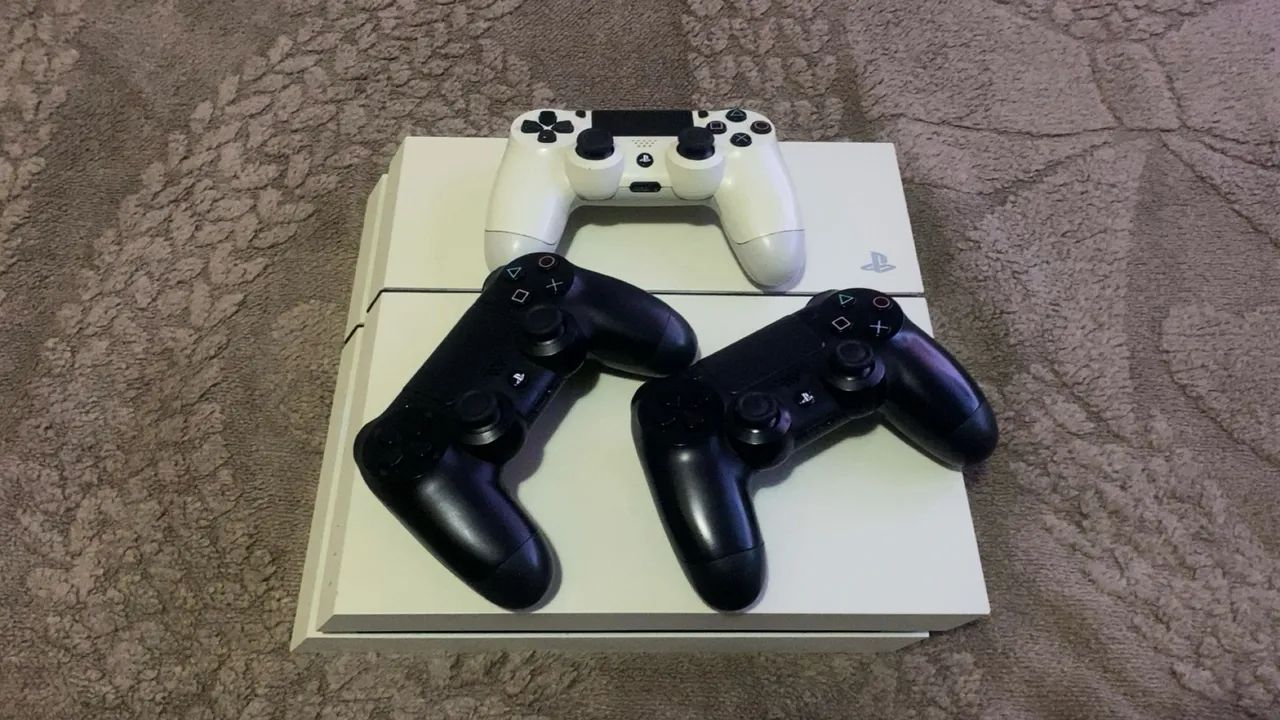 Console PS4 Slim- 1206a 1Tb