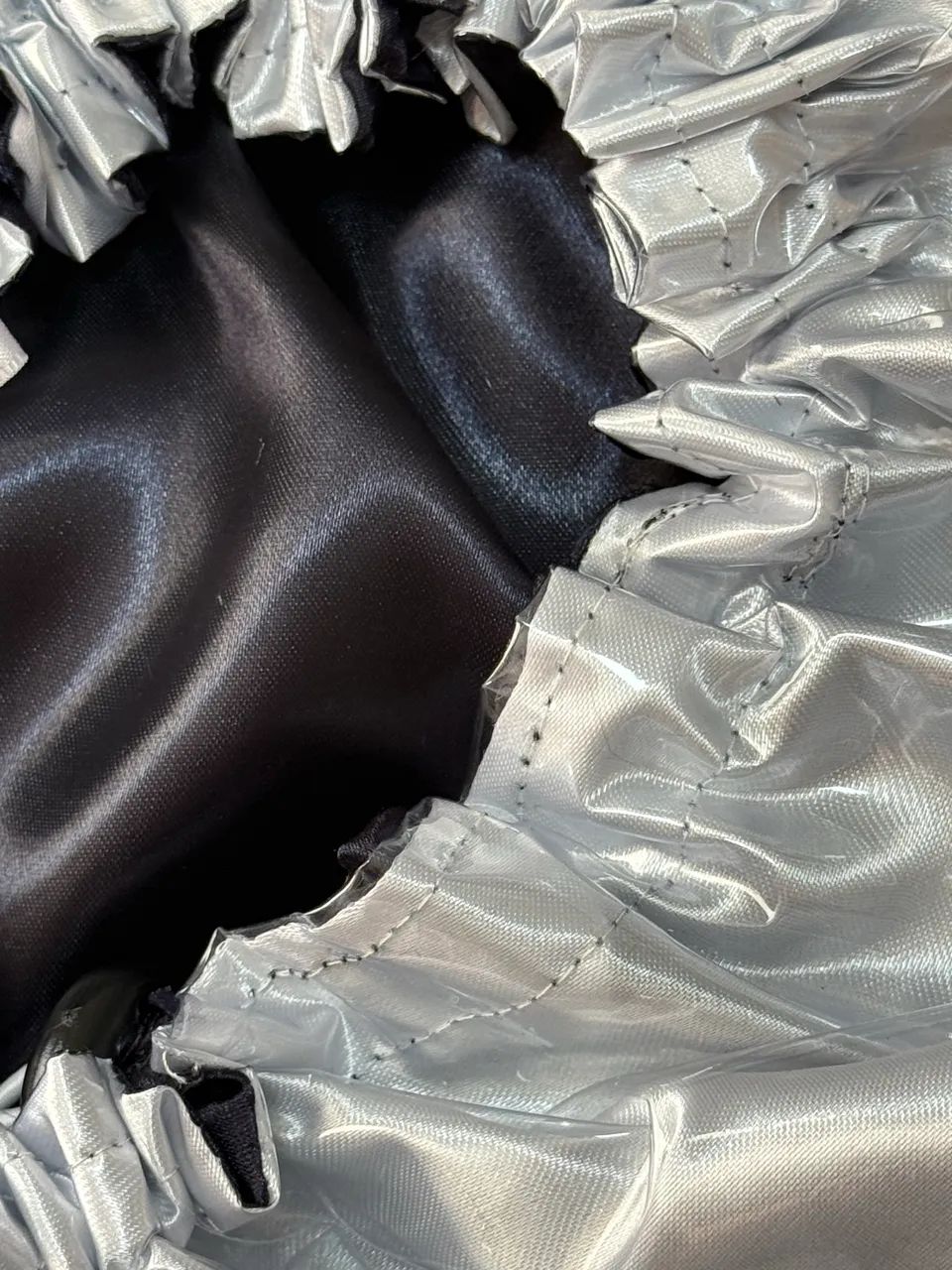 Touca  de cetim e plástico cristal impermeável pvc - Foto 2