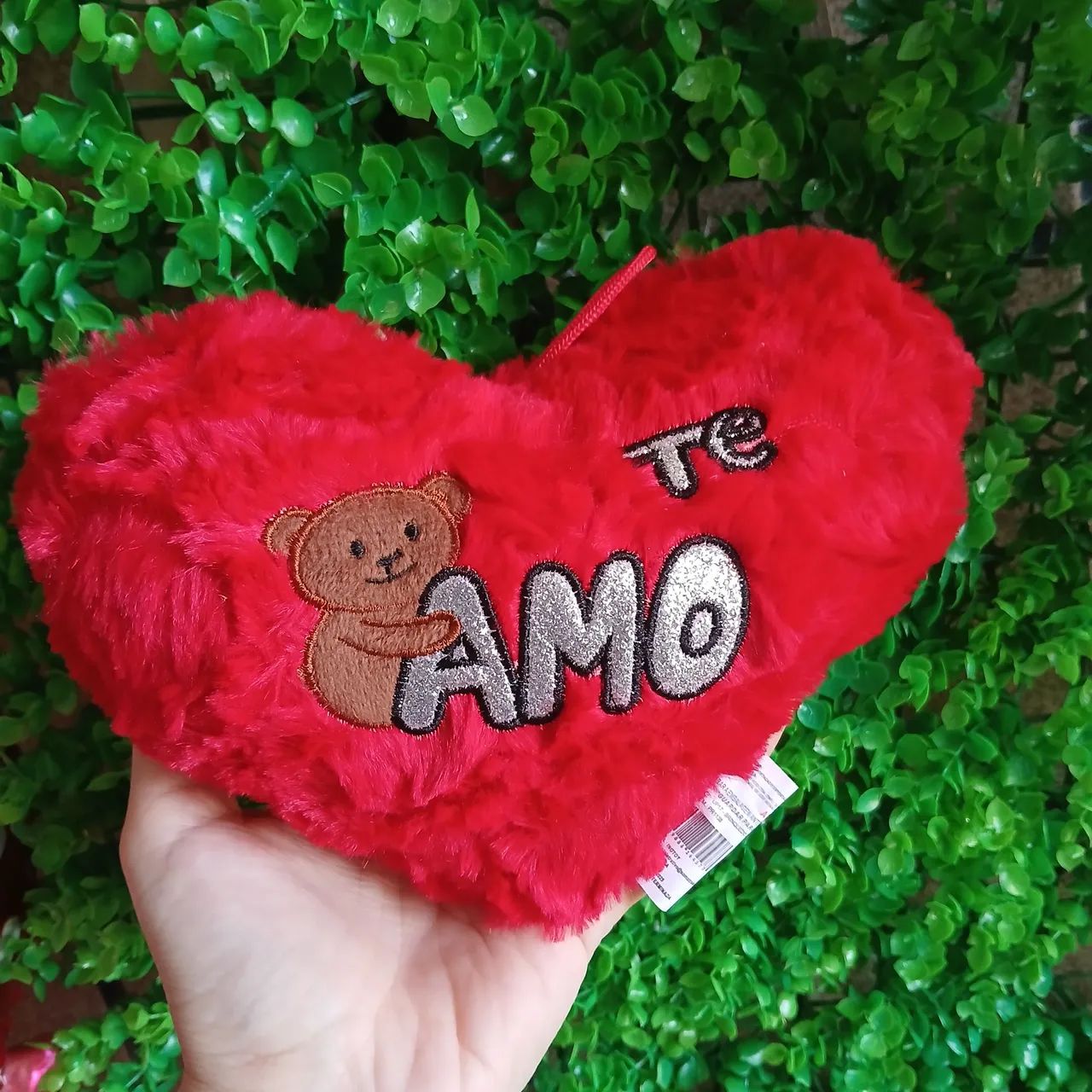 Cesta Box Romântica Com  Coração de Pelúcia Mini Caneca  Chocolates Balão e Mensagem.  - Foto 4