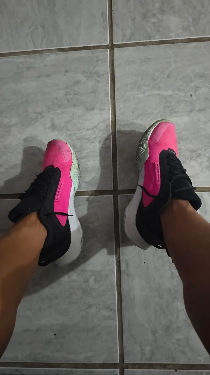 Tênis under Armour 