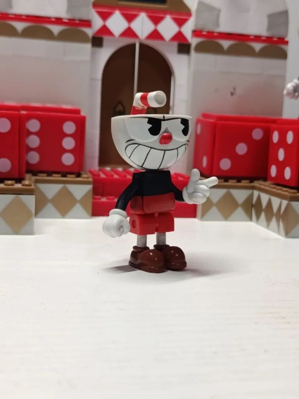MCFARLANE TOYS CUPHEAD CHAOTIC CASINO - Foto 3
