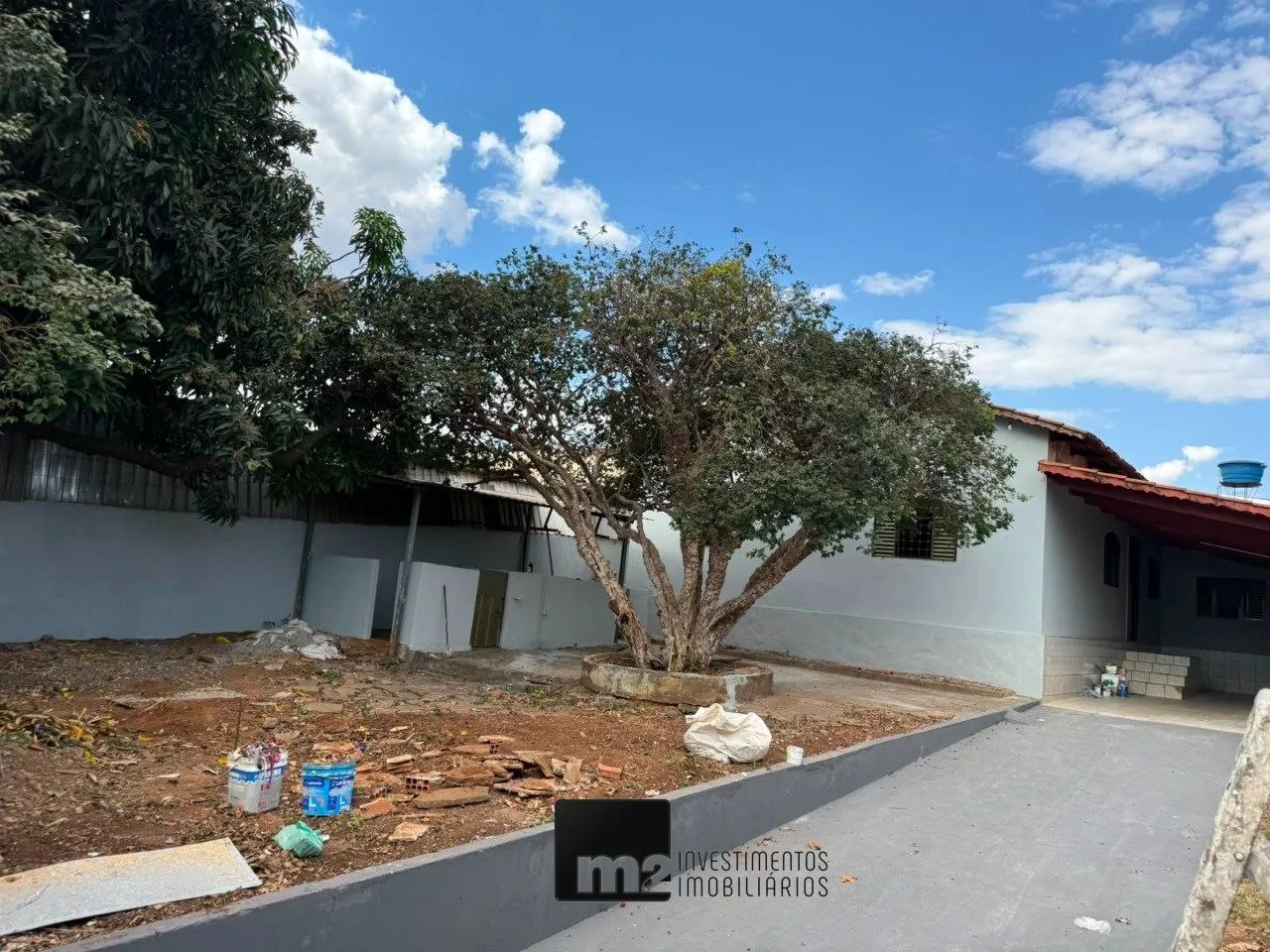 Casa ampla e bem localizada no Jardim América - Foto 2