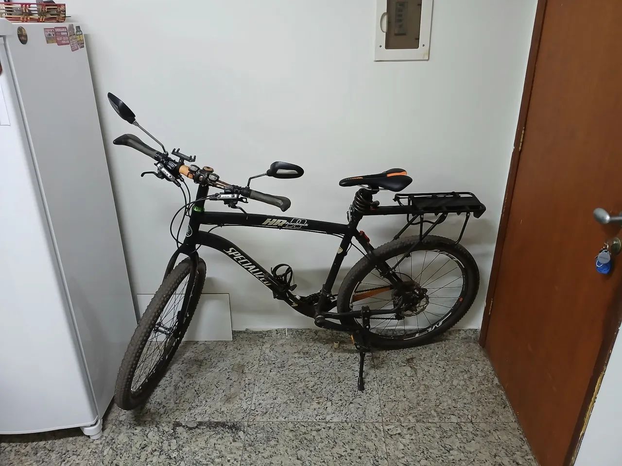 Bicicleta specialized hardhock aro 26  - Foto 2