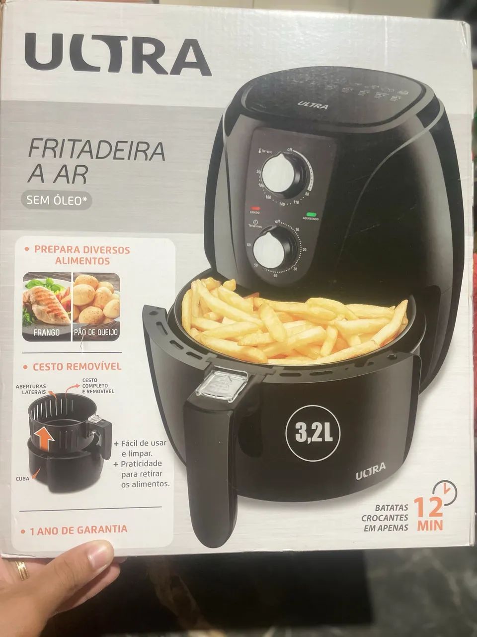 Fritadeira elétrica (airfryer) nunca usada.