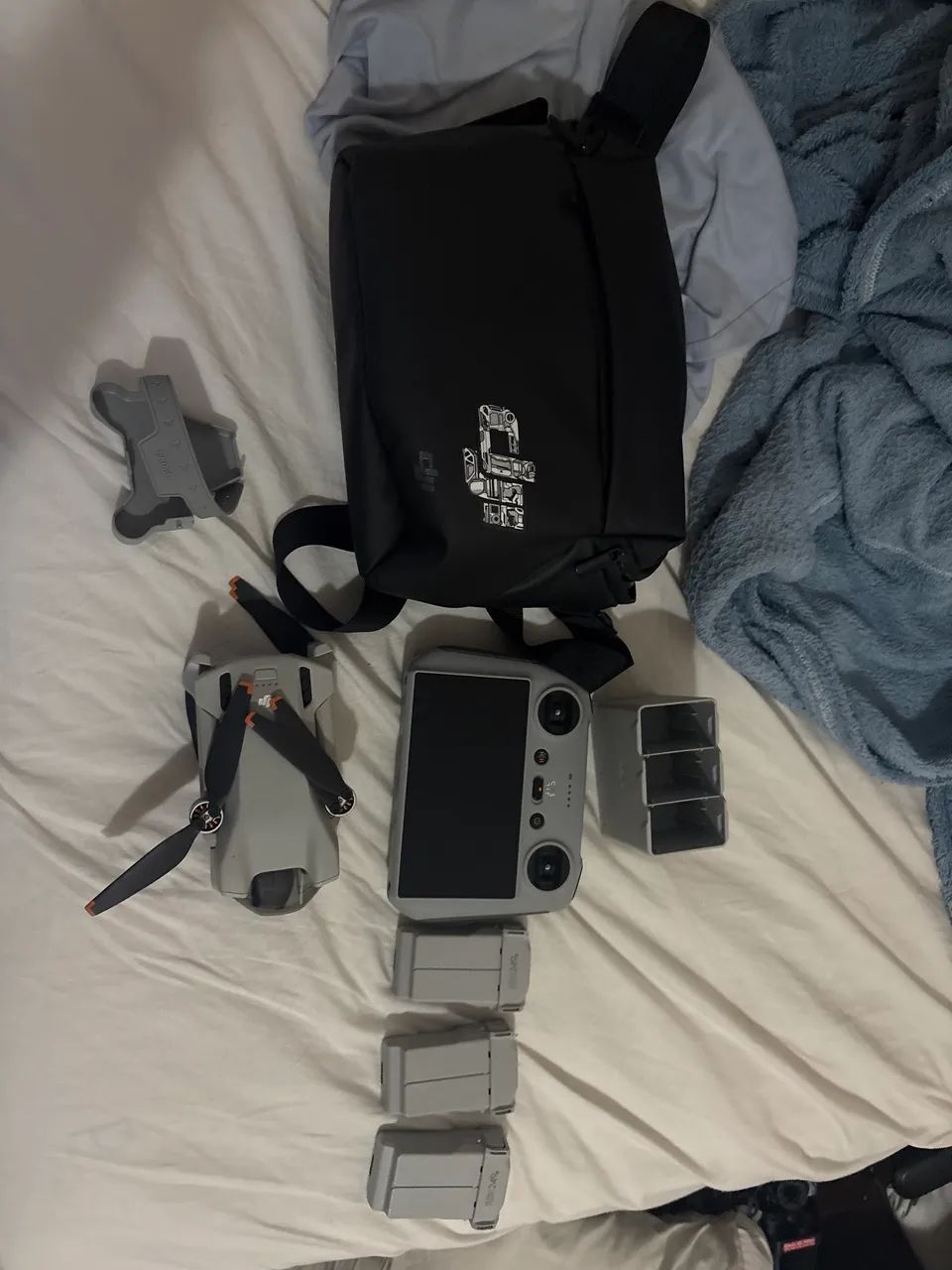 Drone DJI MINI 3 COMBO  NOVO 