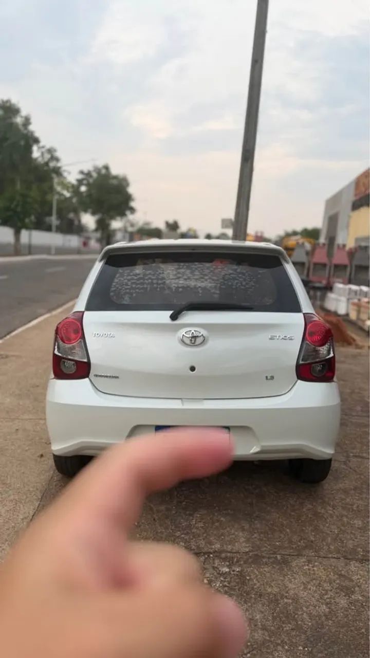 Toyota Etios X 1.3 Flex 16V 5P Mec. 2020 - Foto 3