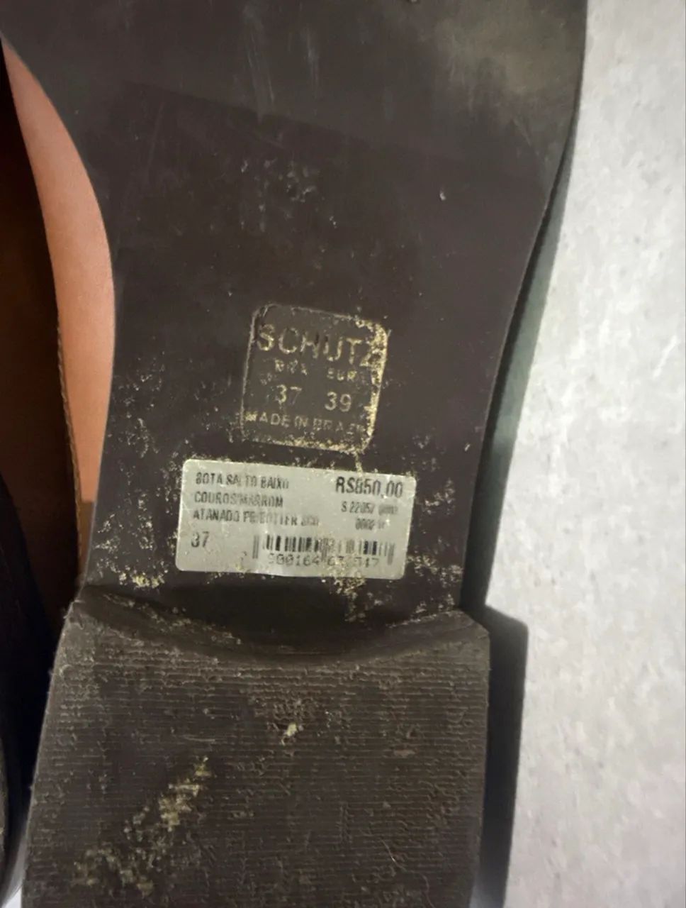 Vendo bota Schutz marrom - Foto 2