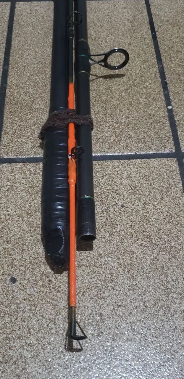 Vara top e resistente vara de 4.20.e 4.50    200.cada uma .   3cada ums