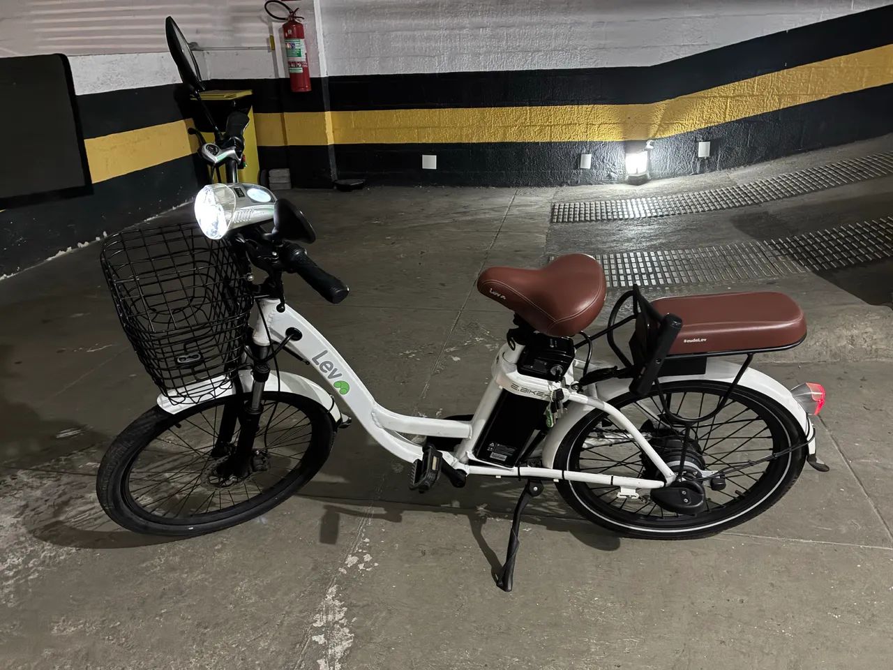 Bicicleta Lev L branca