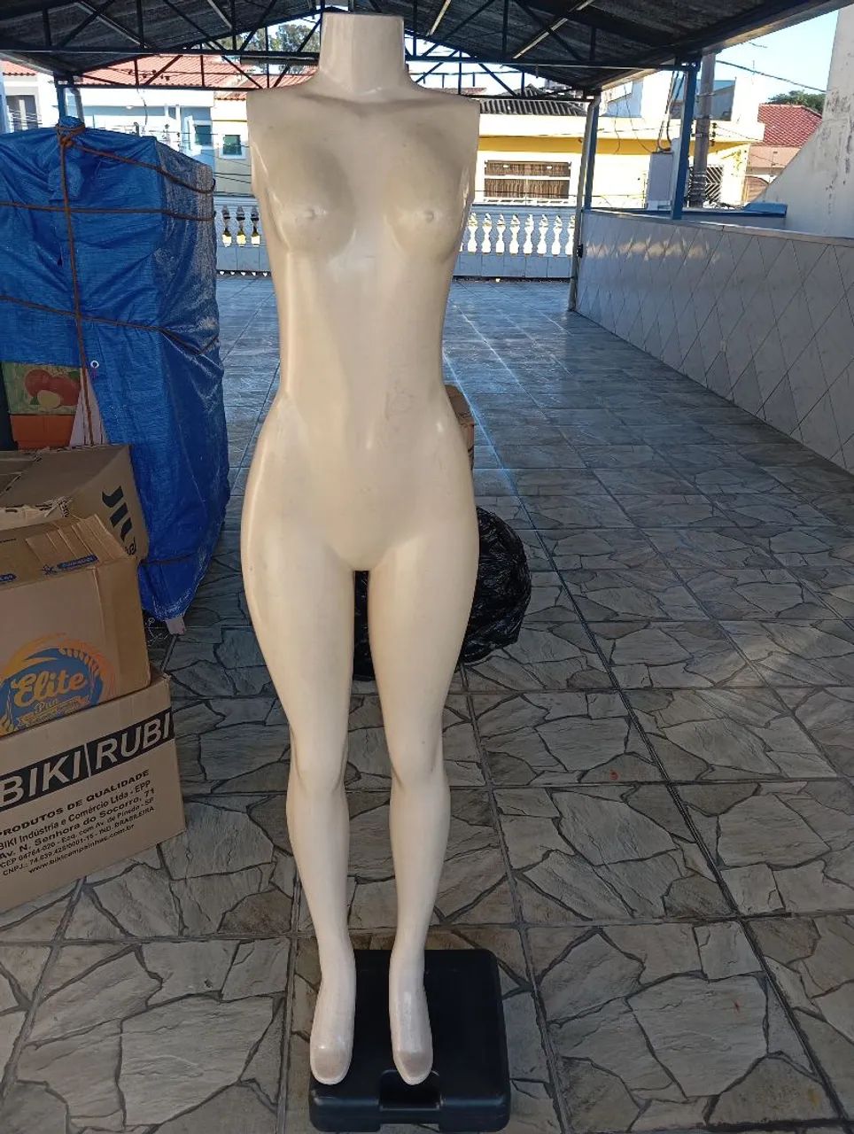 Manequim feminino 