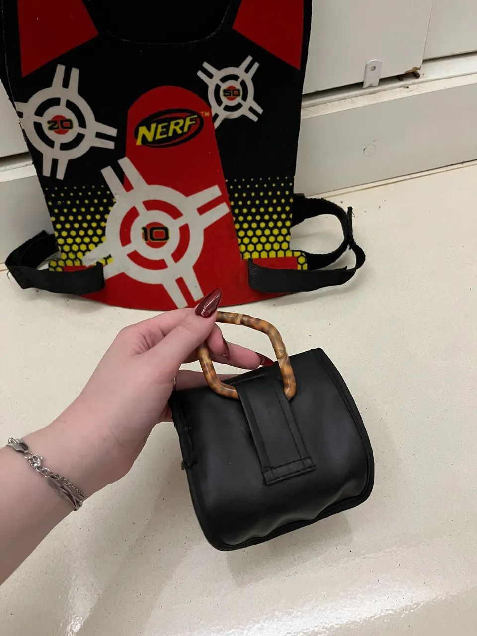 Kit proteção da Nerf - Óculos, colete e uma bolsinha para balas - Foto 3