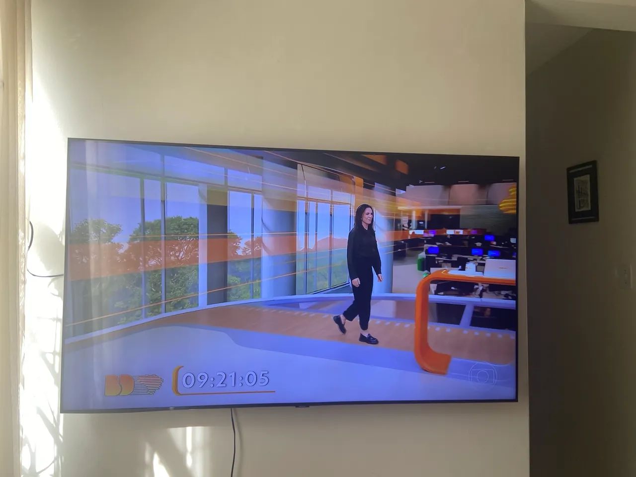 Vende-se TV Samsung 65 - Foto 2