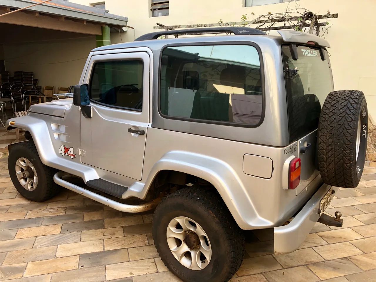 Troller T-4 4X4 2.8 TB Int. Cap. Rígida Diesel 2003