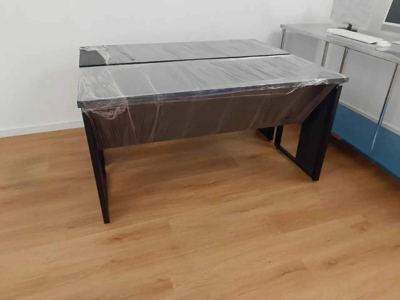 Black Office Desk