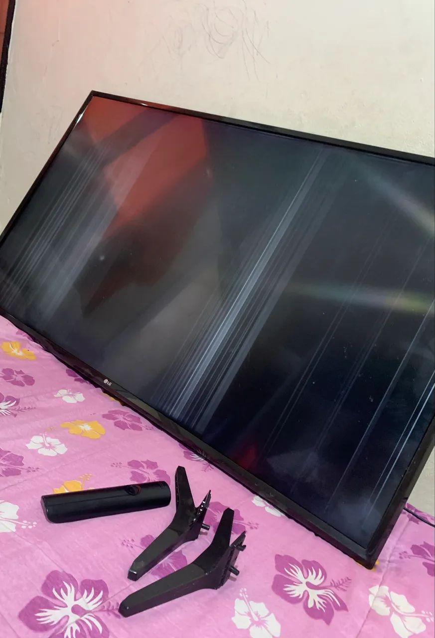 Vendo tv LG smart 50 4K  - Foto 2