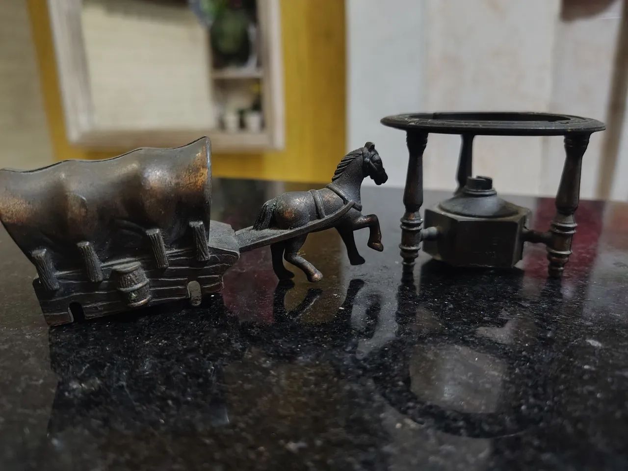 Apontador vintage miniatura 