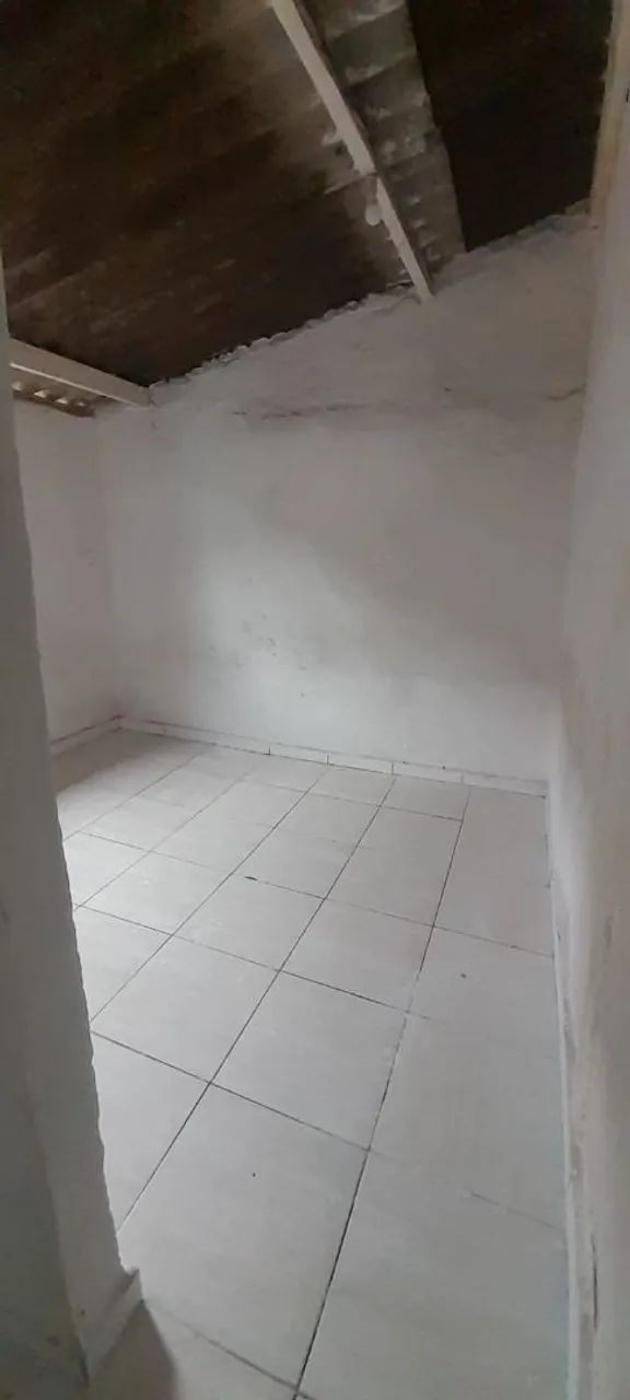 Aluga-se quarto e cozinha  - Foto 3