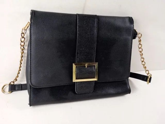 Bolsa Transversal Le Postiche Original Preta (Alça de Corrente e Fivela Dourada)