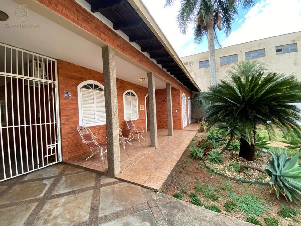 Casa à venda e para alugar em Londrina, Bela Vista, com 3 quartos, com 264.97 m² - Foto 4