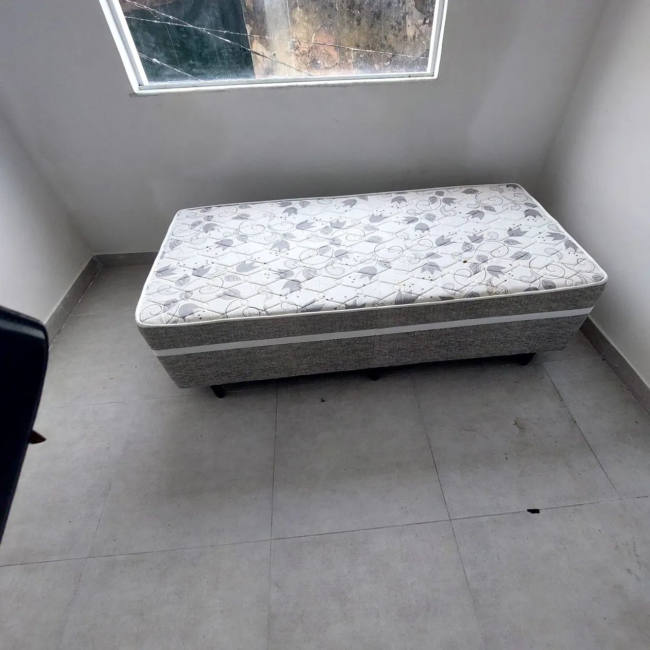Vendo cama box  solteiro  - Foto 3