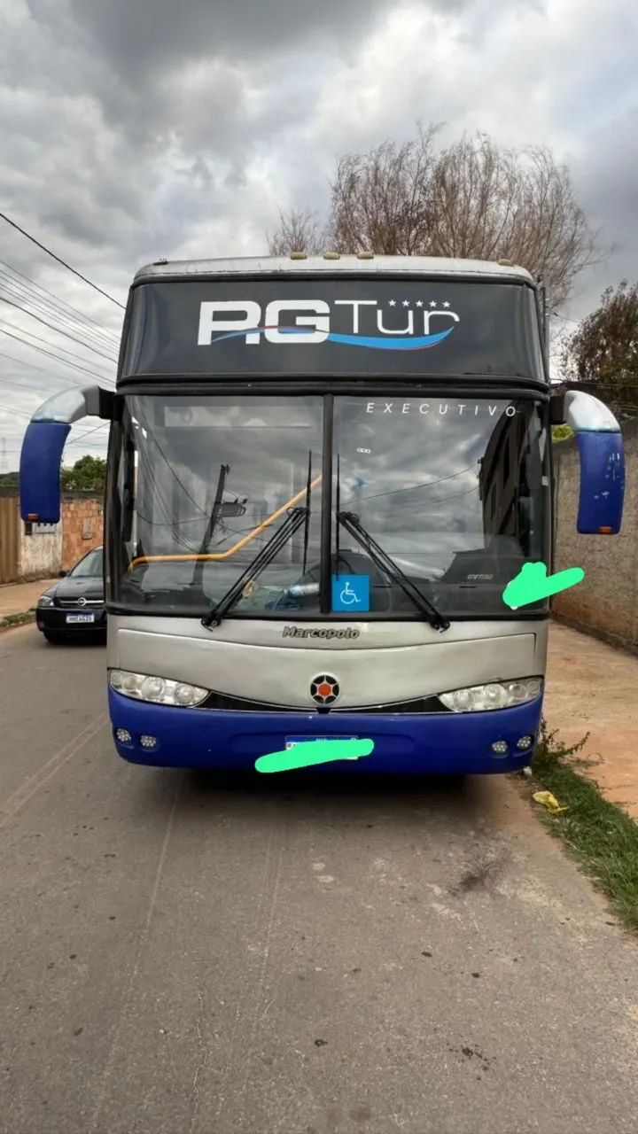 Ônibus executivo o400 