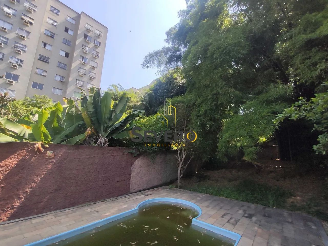 Área com 1890m², de frente para a rua principal, em Nova Cidade - Foto 2