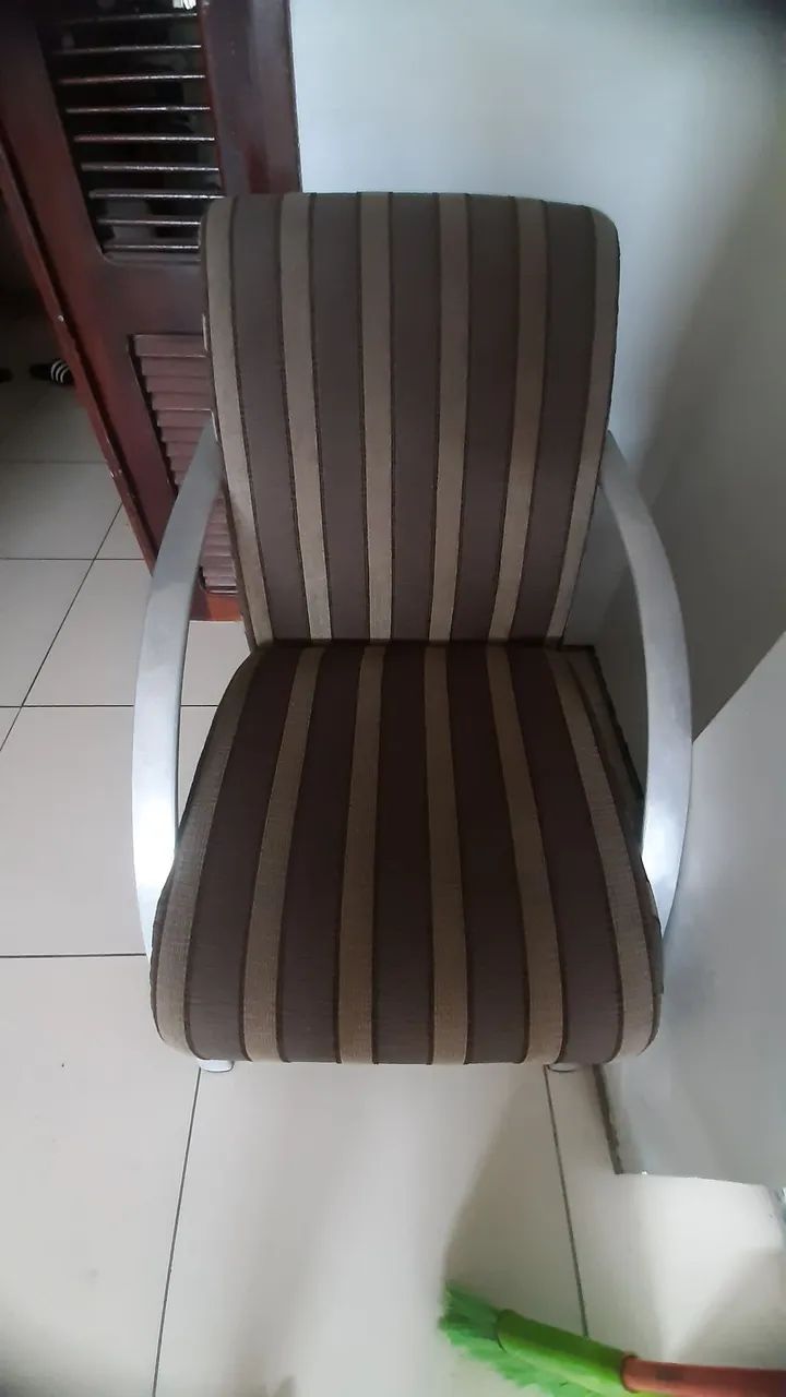 Conjunto de poltronas duas unidades. - Foto 2