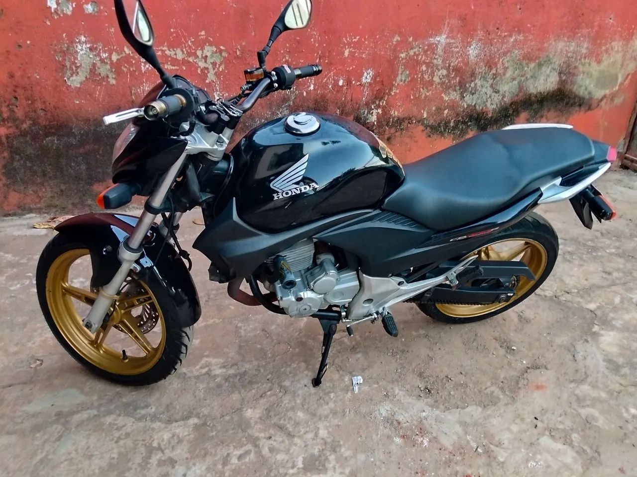 CB 300  - Foto 2