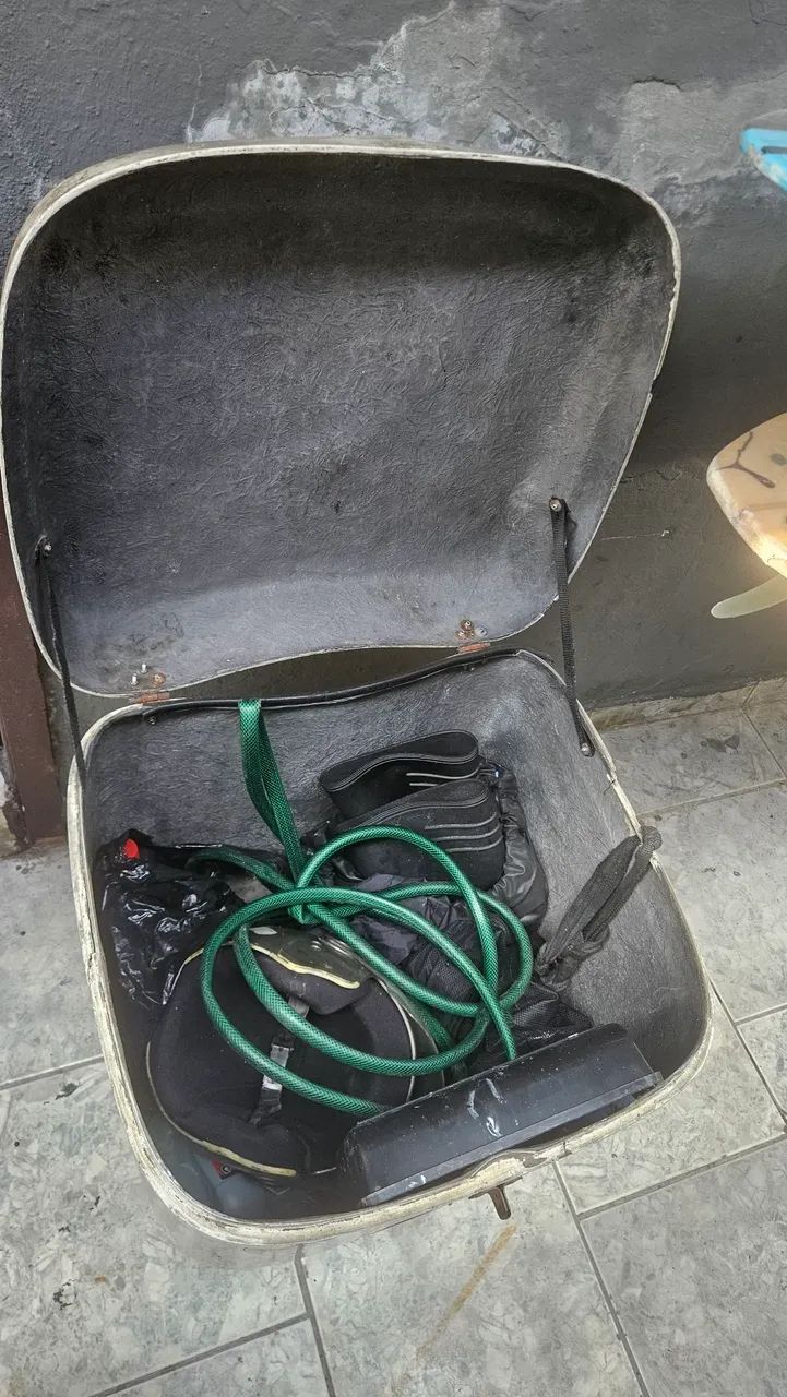Baú de motoboy em fibra 
