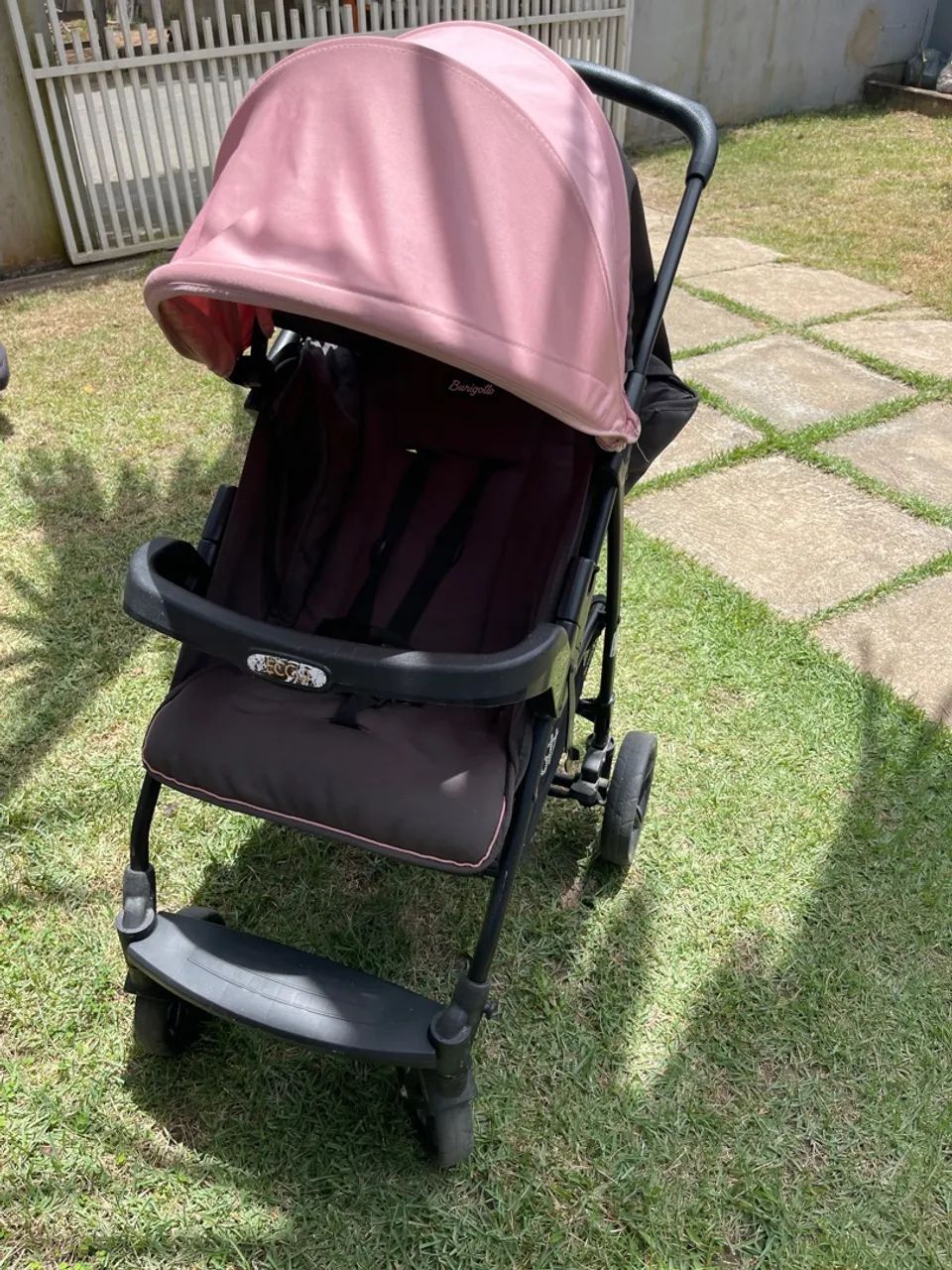 Vende-se carrinho de bebê e bebê Conforto  - Foto 5