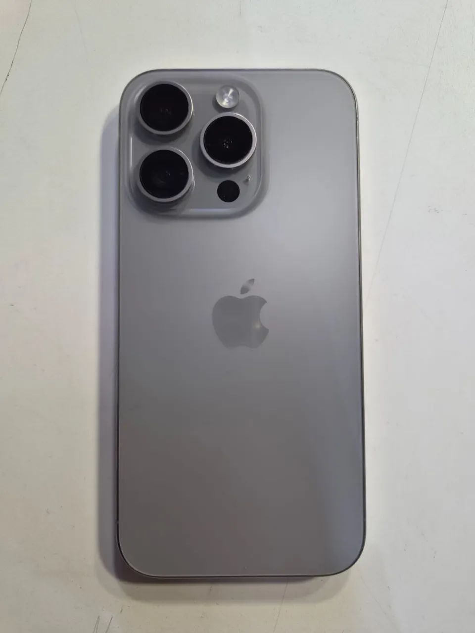 iPhone 15 Pro - Foto 2
