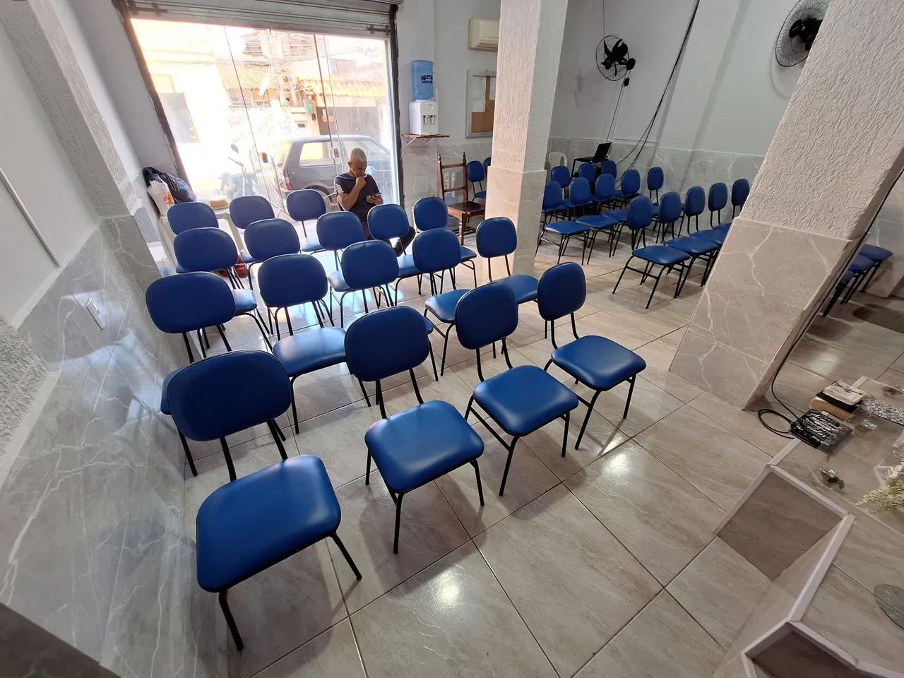 CADEIRA FIXA IGREJA , ESCRITORIO - FABRICAÇÃO PROPRIA - 95 ? - Foto 2