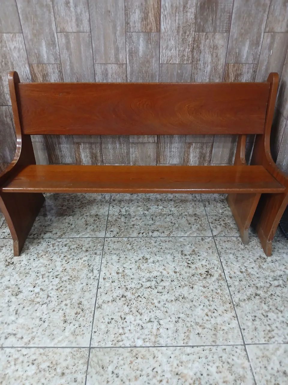 Vendo Banco em Madeira Maciça - Foto 2