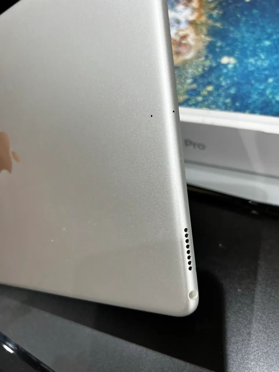 iPad Pro 10.5 256GB Wi-Fi Prata (A1701) + carregador completo e