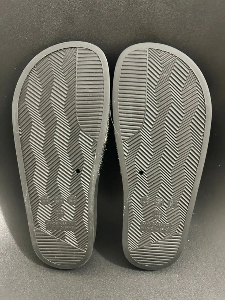 chinelo colcci preto 37/38 - Foto 5