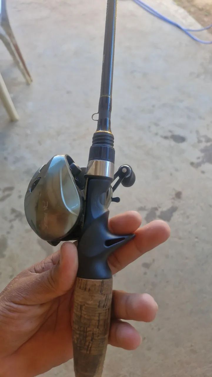 Vendo kit vara de pesca e carretilha  - Foto 2
