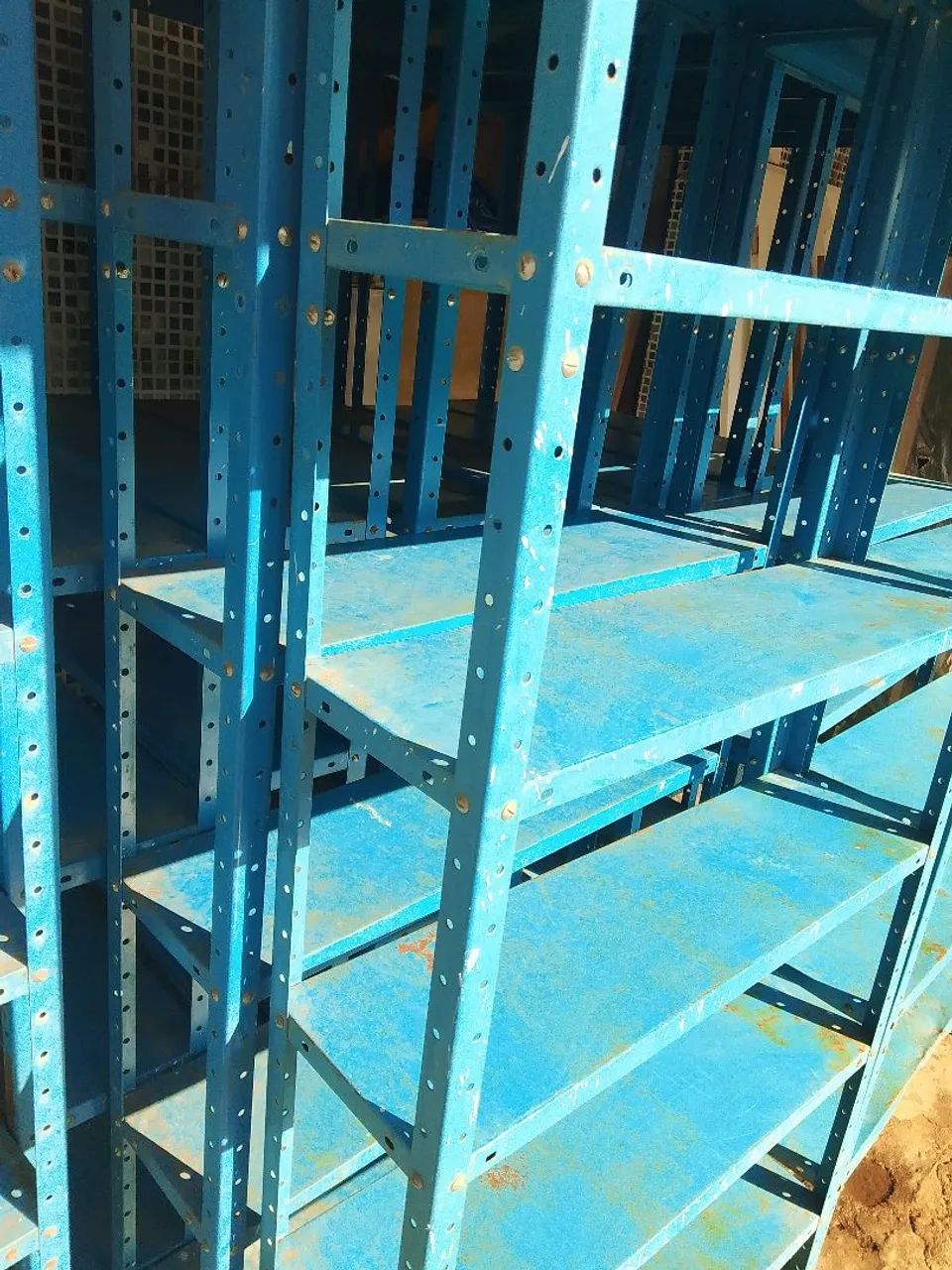 Prateleiras de ferro 6 bandeijas - Foto 2